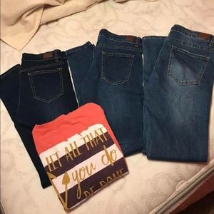 Size 7 skinny jeans and Simply southern T-shirt(M)